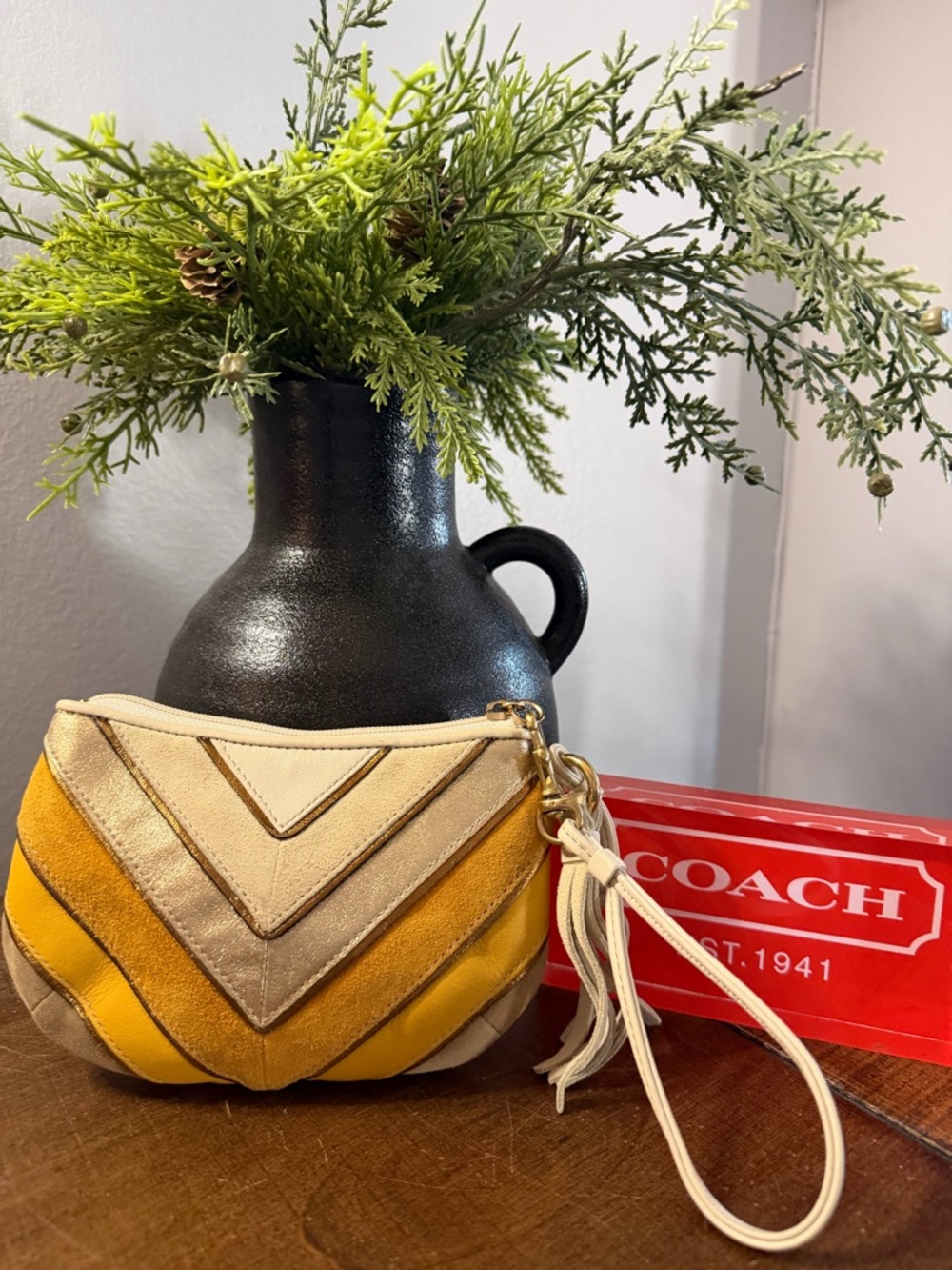 Coach Vintage Y2K Limited Edition
Chevron Shoulder Bag - Picture 14 of 15